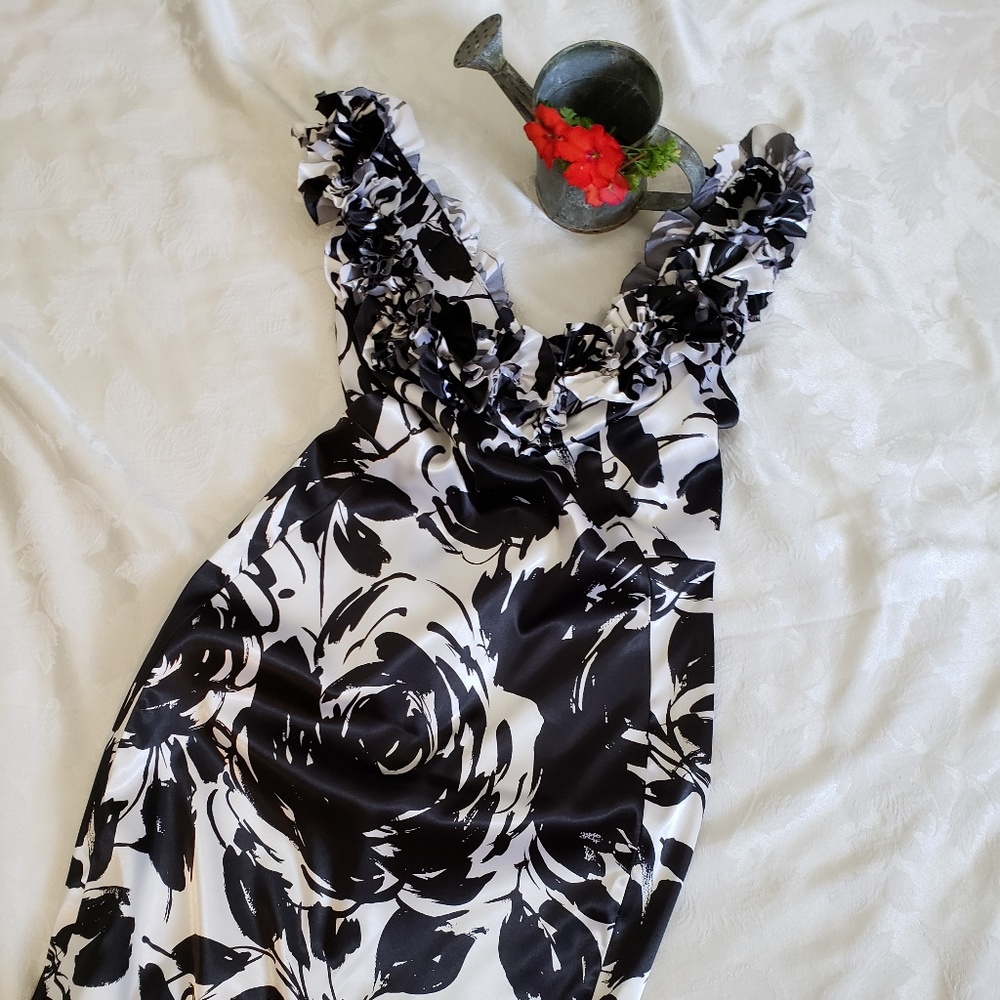 White House Black Market Fitted Dress